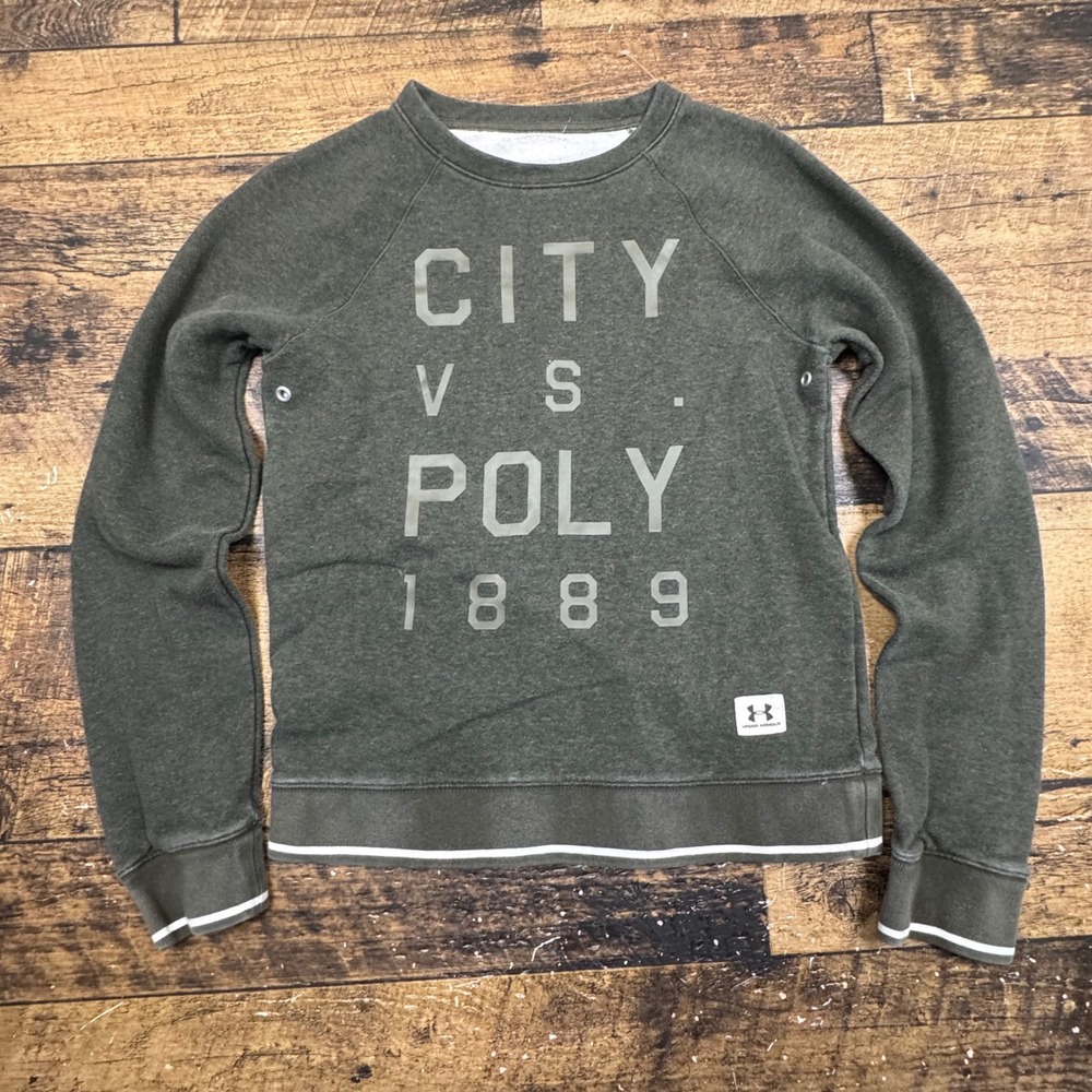 Under Armour Legacy City Vs Poly 1889 Crewneck Sweatshirt Womens SM